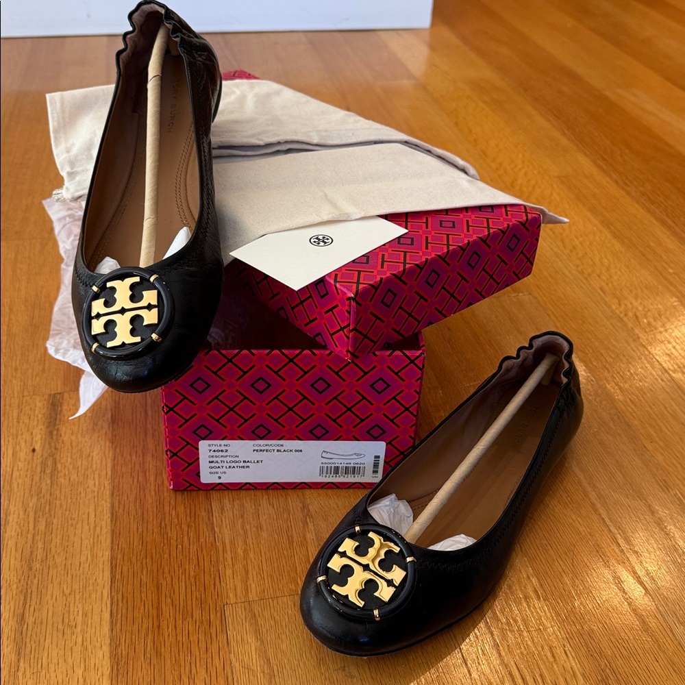 Tory Burch Logo Ballet Flats size 9